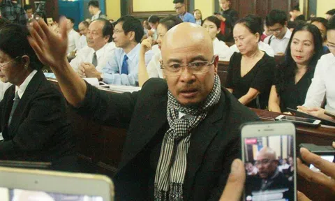 Ông Đặng Lê Nguyên Vũ mệt mỏi vì phiên tòa kéo dài: 'Ở trên núi lạnh lắm, Qua thường ở một mình'