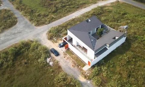 Khám phá ngôi nhà có kiến trúc kiểu Huế ở Bình Dương