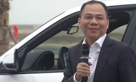 Trước VinFast SA2.0, tỷ phú Phạm Nhật Vượng sở hữu toàn xe sang nổi tiếng thế giới