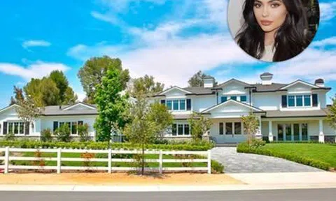 Lâu đài tinh khôi của cô nàng tỷ phú trẻ nhất thế giới