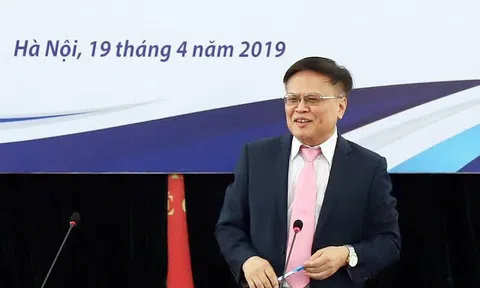 Cứ thấy nước ngoài khen Việt Nam 'nhất thế giới' là buồn!