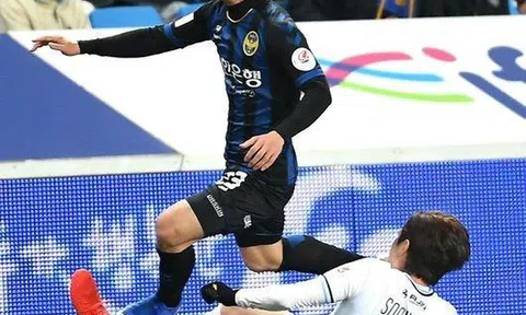 Công Phượng cô đơn ở Incheon United: Về với bầu Đức, HAGL thôi...