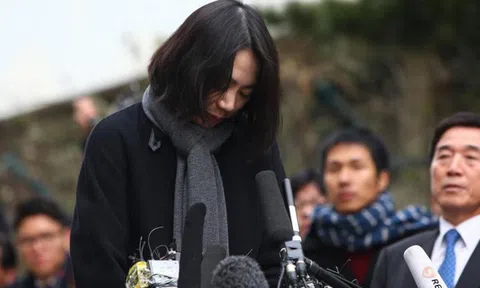 Những bê bối rúng động đẩy gia đình cựu Chủ tịch Korean Air vào tủi hổ