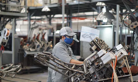 Nhà máy từ Trung Quốc dời sang Việt Nam ồ ạt tuyển người