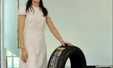 Giật mình trước lời “phũ phàng” ông trùm phụ tùng ô tô Malaysia dạy con gái “ngậm thìa vàng”: Đừng nói con là con ta hay nghĩ mình là số 1, vì con sẽ luôn phụ thuộc vào người khác!