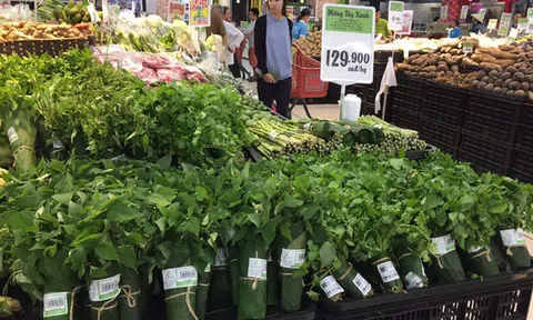 Các siêu thị nhập cuộc 'cơn lốc' gói thực phẩm bằng lá chuối