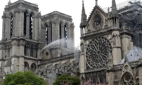 Việc cải tạo nhà thờ Đức Bà Paris có thể tốn 3,3 tỷ USD