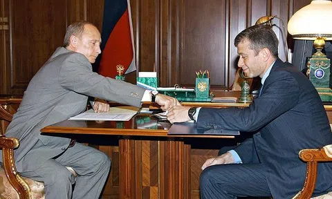 Tài sản của ông Putin gấp hơn hai lần của tỉ phú Bill Gates?