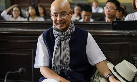 Đặng Lê Nguyên Vũ: Người vác đá trên vai