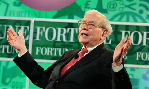 Công ty của Warren Buffett nắm hơn 900 triệu USD cổ phiếu Amazon