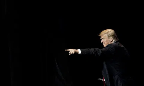 Tuần lễ bão táp của "ngài thuế quan" Donald Trump