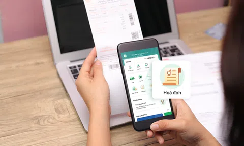 Grab vừa cho Momo thấy như thế nào là "mạnh vì gạo, bạo vì tiền": Hóa đơn tiền điện 500.000 đồng, nhưng nộp qua Grabpay by Moca chỉ mất 400.000 đồng