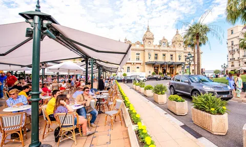 Đất nước có một phần ba dân số là triệu phú