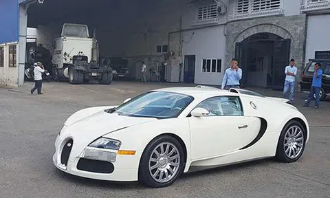 Sốc với những siêu xe về Việt Nam gánh phí hàng tỷ đồng