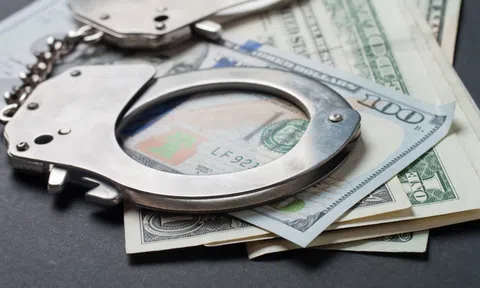 Từ vụ truy nã ông chủ Nhật Cường Mobile, điểm mặt những tội phạm kinh tế 'trốn' nhưng không 'thoát'