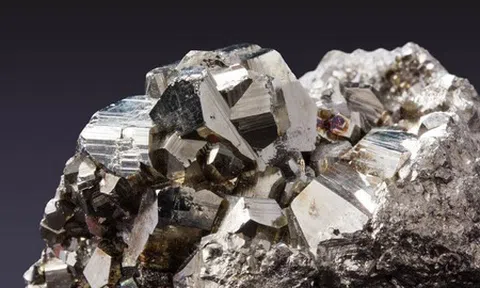 Vì sao Mỹ “sốt vó” khi Trung Quốc dọa cắt nguồn cung đất hiếm?