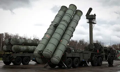 Nga tự tin S-400 vẫn ‘đắt hàng’ bất chấp sức ép từ Mỹ