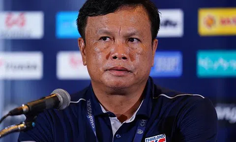HLV Sirisak: Thái Lan vẫn là số 1 ĐNÁ dù thua Việt Nam