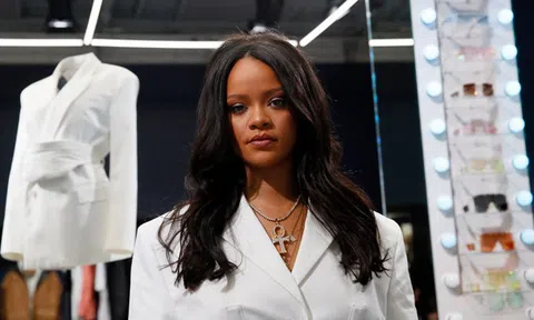 Biểu tượng sắc đẹp Rihanna - doanh nhân nữ nhập cư thành công ở Mỹ