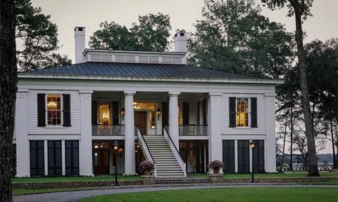 Có gì tại khu biệt thự 8,9 triệu USD của 'Người Dơi' Ben Affleck