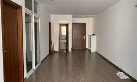 Bán nhà đất mua chung cư, vợ chồng trẻ hối hận mang nợ tiền tỷ