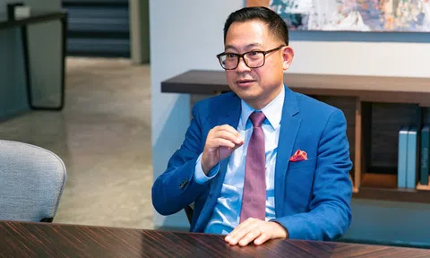 Bán hàng online lên ngôi, tại sao vẫn cần cửa hàng offline hiện diện? Đây là lý giải của doanh nhân Lý Quí Trung