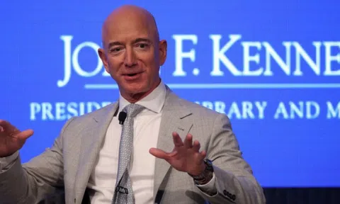 Tỷ phú Jeff Bezos và phương pháp kỳ lạ để tạo động lực cho cấp dưới