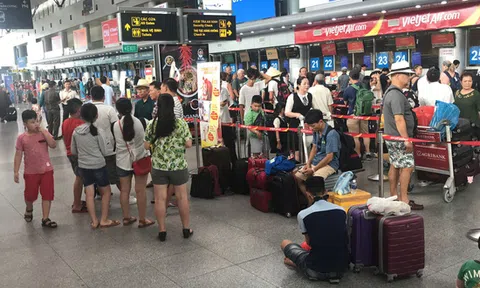 Hành khách Vietjet bức xúc vì bị delay và hủy chuyến hàng loạt