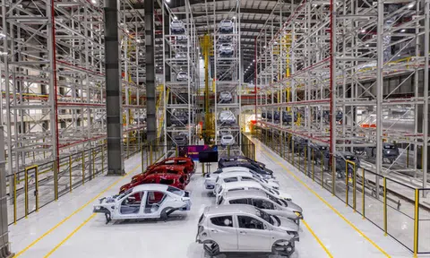 Khám phá xưởng sơn “sạch” nhất Việt Nam của VinFast, tự động hoá 95% với công suất hoàn thiện 38 ô tô/giờ