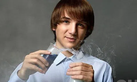 Phát minh phương pháp điều trị ung thư rẻ hơn 26.000 lần và giúp điều trị tốt hơn 100 lần phương pháp hiện tại sau khi bị từ chối 199 lần