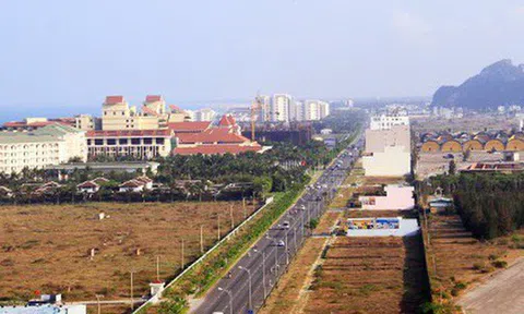 "Người Việt đứng ra mua bất động sản cho nước ngoài là giao dịch thương mại hay an ninh quốc gia?" và câu trả lời của Bộ trưởng Công an