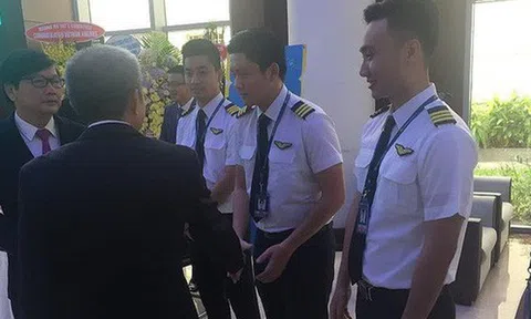 Bùng nổ nạn 'săn trộm', vơ vét ...phi công