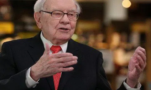 Dùng “đồng hồ đo thời gian luộc trứng” trong một bữa tối quan trọng, Buffett chỉ ra bài học lãnh đạo theo cách kỳ quặc và tuyệt vời nhất