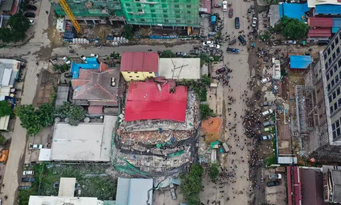 Sập công trình Trung Quốc thi công ở Campuchia, 30 người bị chôn vùi