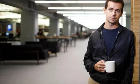 Bỗng nhiên thành tỷ phú trong vài tiếng, quý ông sống lạ chỉ ăn một bữa/ngày