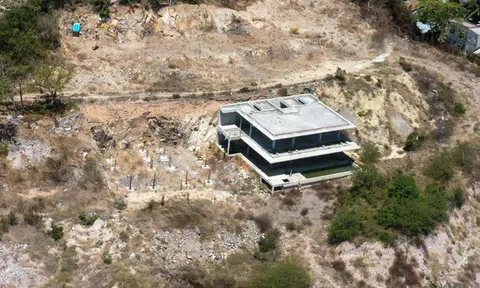 Cạo trọc di tích lầu Bảo Đại để xây biệt thự, nhà hàng