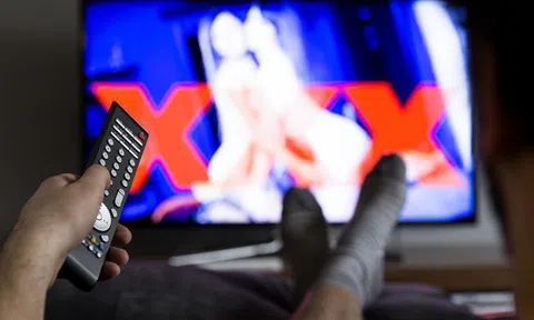 Góc khuất về chủ CLB mới của Công Phượng: Từ trùm phim 'người lớn' tới tỷ phú số 1