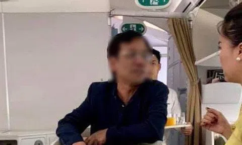 Xử phạt khách thương gia bị tố sàm sỡ nữ hành khách trên máy bay 10 triệu đồng