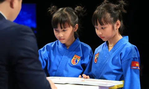 Quyết tách ra kinh doanh riêng với bố, cặp sếp nhí song sinh gọi thành công 90 triệu từ Shark Thuỷ cho dự án hồ bơi di động