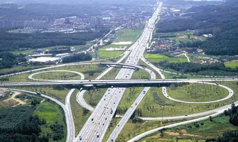 “Hóa rồng” - bài học quý rút ra từ người Hàn Quốc