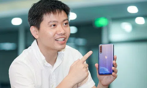Sếp Vsmart chính thức phát ngôn về nghi vấn điện thoại giống sản phẩm Trung Quốc: "Có thứ chất xám Việt không thể sao chép nằm trong đó"