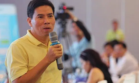 Chủ tịch TGDĐ Nguyễn Đức Tài: "Không cần phải đi học nhiều, kinh doanh sẽ đặt bài toán cho các bạn giải, chỉ là người Việt hay thích giải kiểu ngắn hạn, chộp giật"