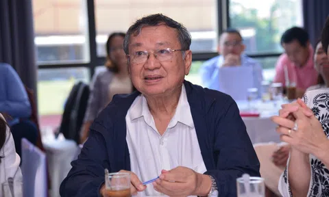 Bác sĩ Đỗ Hồng Ngọc: Ngày nay, các doanh nhân tập trung vào não nhiều quá! Thay vào đó hãy thường xuyên đặt tay lên tim tự vấn bản thân!