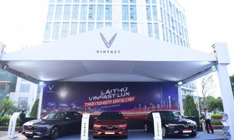 Chiêm ngưỡng bộ sưu tập 8 màu 'cực phẩm' của VinFast Lux