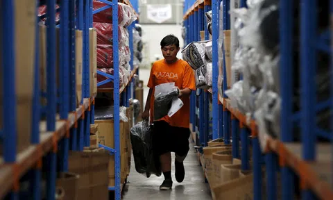 Nguy cơ thâu tóm Lazada trở thành sai lầm trị giá 4 tỷ USD của Alibaba: Sau 3 năm không hề tăng trưởng, thậm chí sắp để mất ngôi vị số 1 khu vực, Jack Ma cũng 'bó tay'?