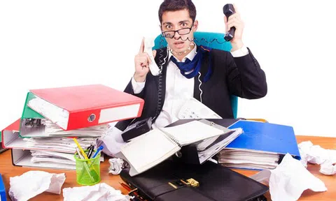Vì sao chúng ra luôn cảm thấy công việc "ngập đầu ngập cổ"?