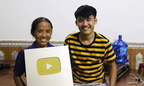Tiết lộ thu nhập 'khủng' của gia đình 3 mẹ con bà Tân Vlog