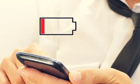 Nhiều người đang đo thời gian và không gian bằng phần trăm pin trên smartphone