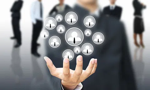 Bạn có biết: REE có nghề nuôi cá cảnh, BĐS Phát Đạt có săn bắt - đánh bẫy, Kinh Bắc có sản xuất CD-VCD hay PNJ còn có nghề "Cắt tóc gội đầu"...