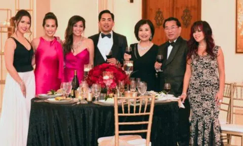 Gia tộc siêu giàu người Mỹ gốc Việt lần đầu tiên xuất hiện trong chương trình "Dòng Họ Hồ" của HBO